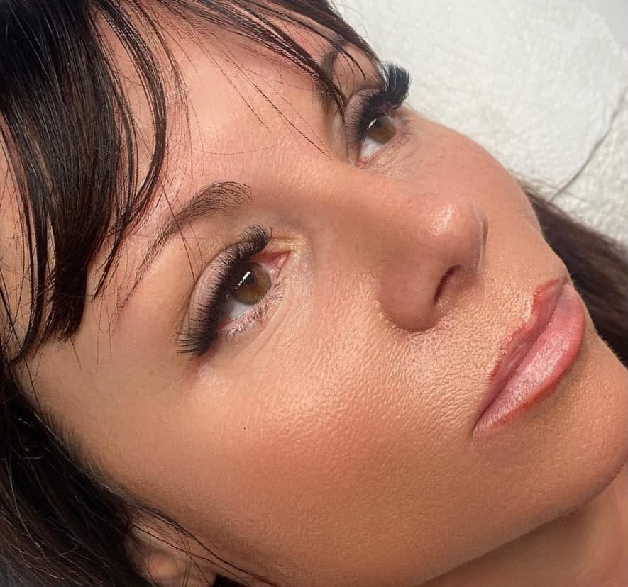 Client looking up showing both lash lines